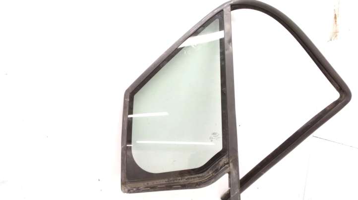 Ford Transit Connect (2002 - 2009)  43R00097 Маленькое стекло 