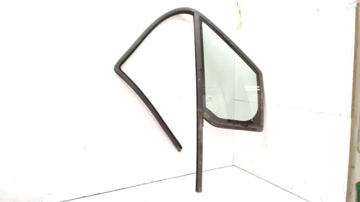Ford Transit Connect (2002 - 2009)  43R00097 Маленькое стекло 