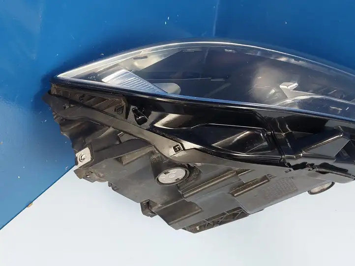 Volkswagen PASSAT B8 (2015 - ) 3G1941006B Передняя фара — фото 2