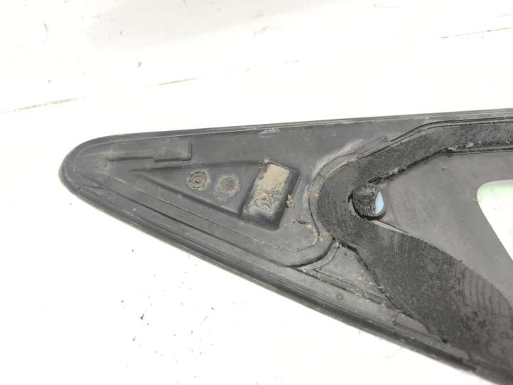 Toyota Prius (XW30) (2009 - 2015)  43R00034 Треугольное стекло в передней части кузова