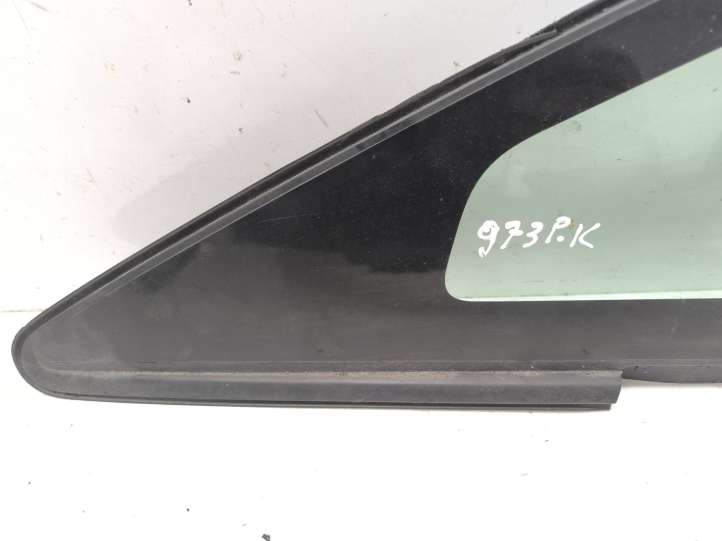 Toyota Prius (XW30) (2009 - 2015)  43R00034 Треугольное стекло в передней части кузова