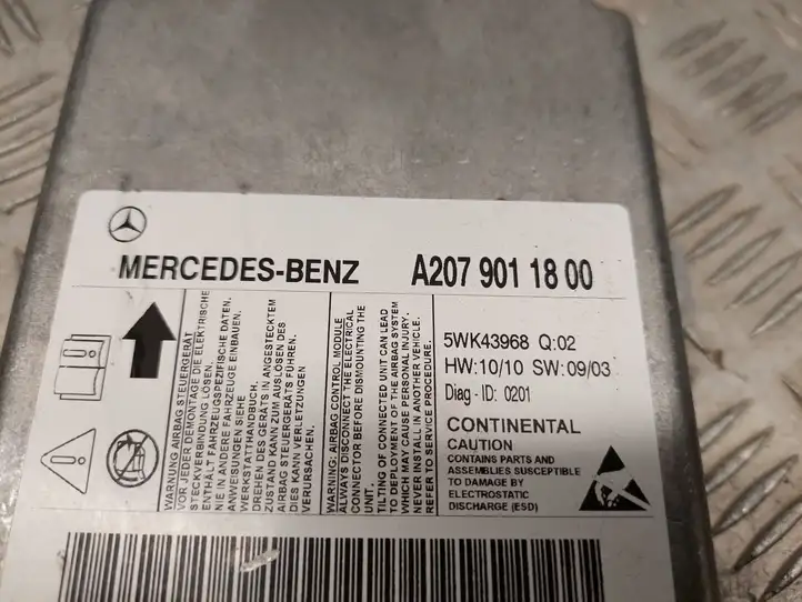 Mercedes-Benz E C207 W207 (2009 - 2017) A2079011800 Блок управления SRS — фото 2
