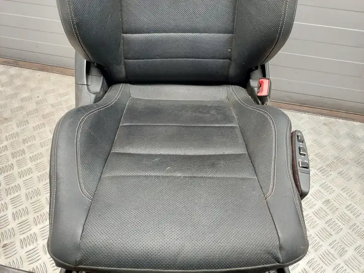 Mercedes-Benz E C207 W207 (2009 - 2017) A1729007600 Комплект салона — фото 17