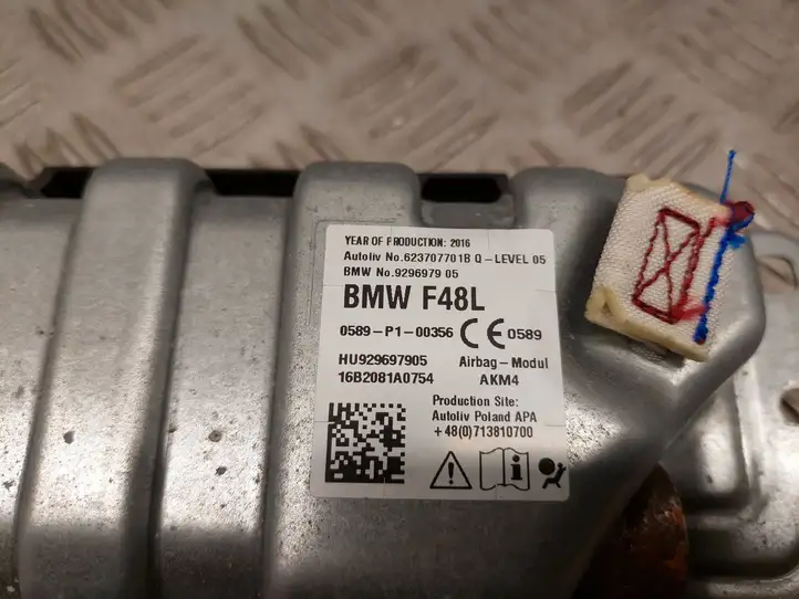 BMW X1 F48 F49 (2015 - 2022) 9296979 Коленная подушка безопасности — фото 3