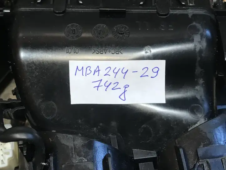 BMW 7 F01 (2008 - 2016) 9115859 Другая деталь консоли (туннеля) — фото 2