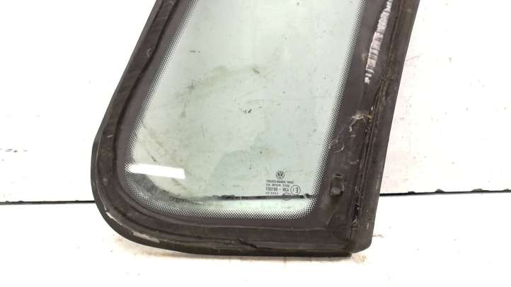 Volkswagen Polo (2001 - 2005)  43R001057 Маленькое стекло 