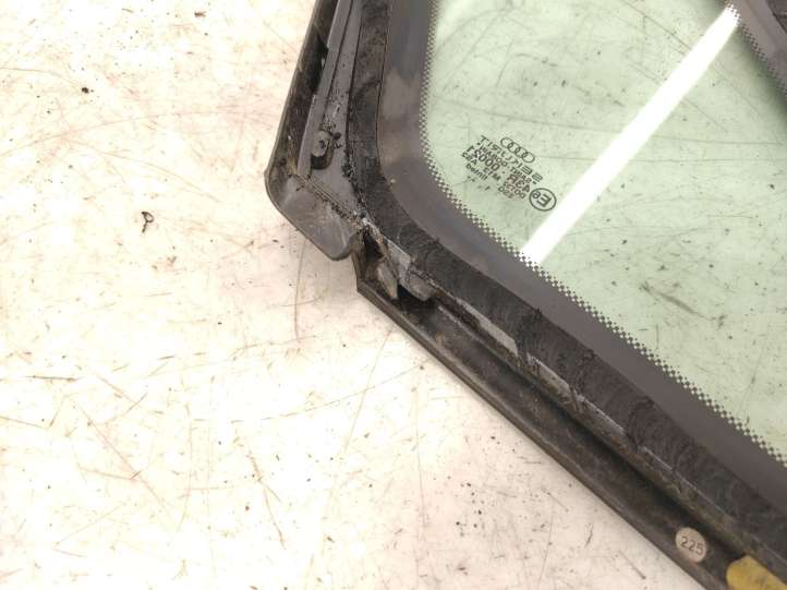 Audi A2 (1999 - 2007)  43R00021 Треугольное стекло в передней части кузова