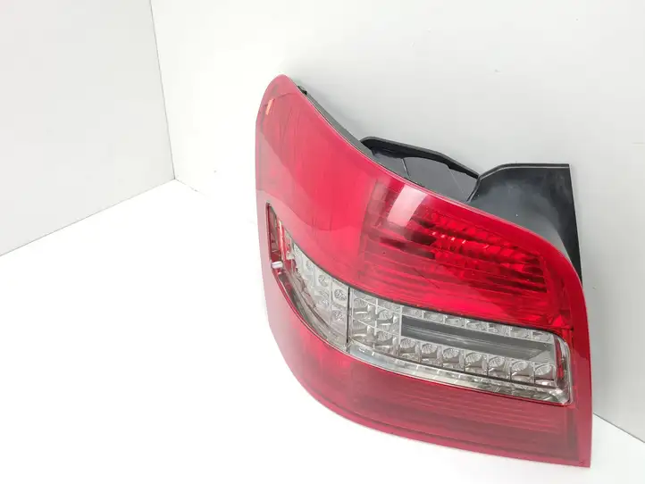 Mercedes-Benz GLK X204 (2008 - 2016) 2048202564L Задний фонарь в кузове — фото 7