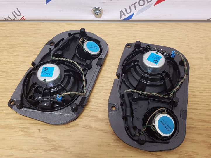 BMW 5 F10 F11 (2009 - 2016)  9239146 Потолочный динамик