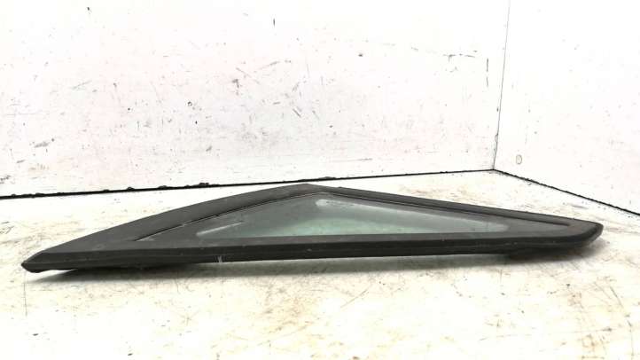 Ford Focus C-MAX (2003 - 2010)  43R001057 Треугольное стекло в передней части кузова