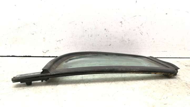 Skoda Fabia Mk2 (5J) (2007 - 2014)  43R00048 Маленькое стекло 