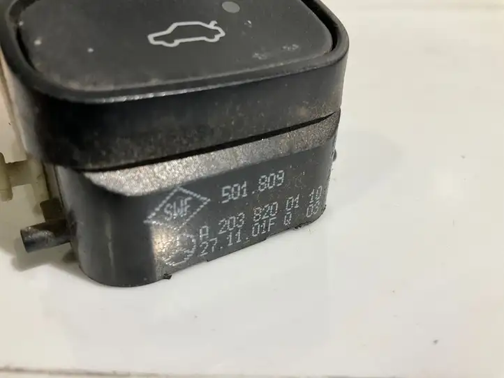 Mercedes-Benz C W203 (2000 - 2007) A2038200110 Блок кнопок стеклоподъемников — фото 4