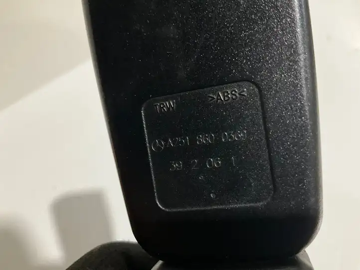Mercedes-Benz R W251 (2005 - 2013) A2518600369 Замок переднего ремня — фото 4