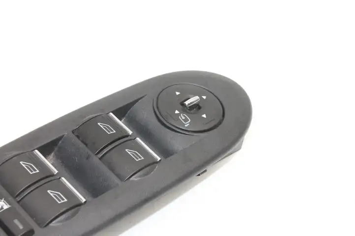 Ford Kuga I (2008 - 2012) 9M5T14A132AA Кнопка фаркопа в багажнике — фото 3