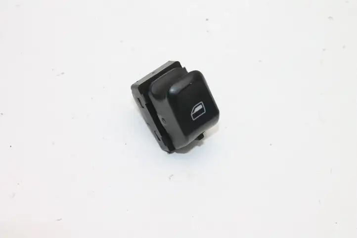 Audi A5 8T 8F (2007 - 2011) 8K0959855 Кнопка фаркопа в багажнике — фото 1