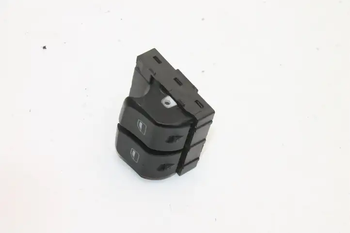 Audi A5 8T 8F (2007 - 2011) 8K0959851A Кнопка фаркопа в багажнике — фото 2
