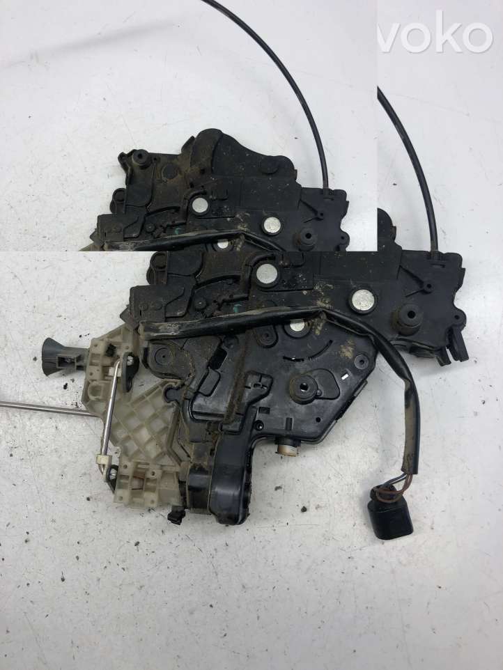 Volkswagen Caddy (2004 - 2010)  2K0843653AS Замок раздвижной двери