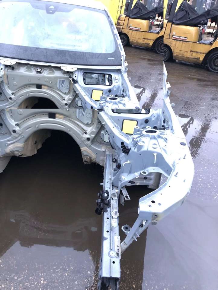 BMW 4 G22 G23 G24 G26 (2020 - )   Передняя четверть
