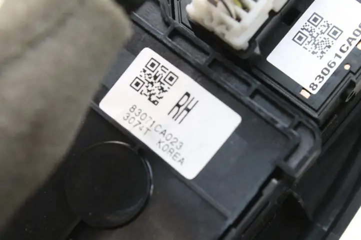 Subaru BRZ (2012 - 2016) 83071CA023 Кнопка фаркопа в багажнике — фото 5