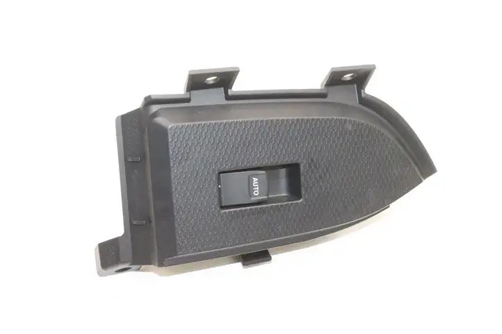 Subaru BRZ (2012 - 2016) 83071CA032 Кнопка фаркопа в багажнике — фото 1