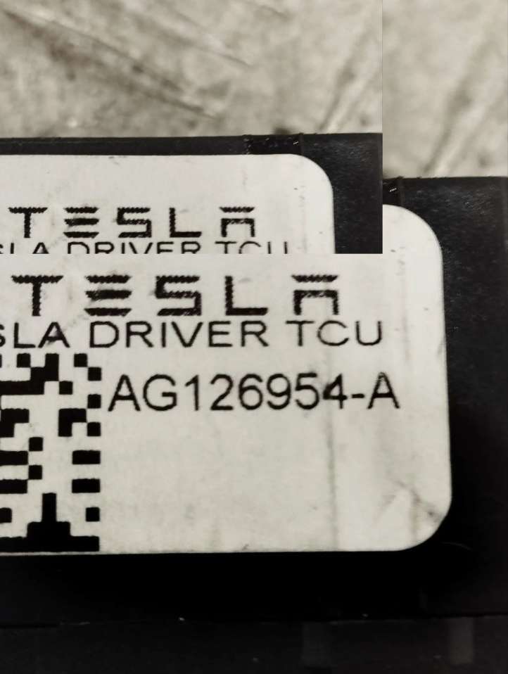 Tesla Model S (2012 - 2016)  AG126954A Реле обогрева