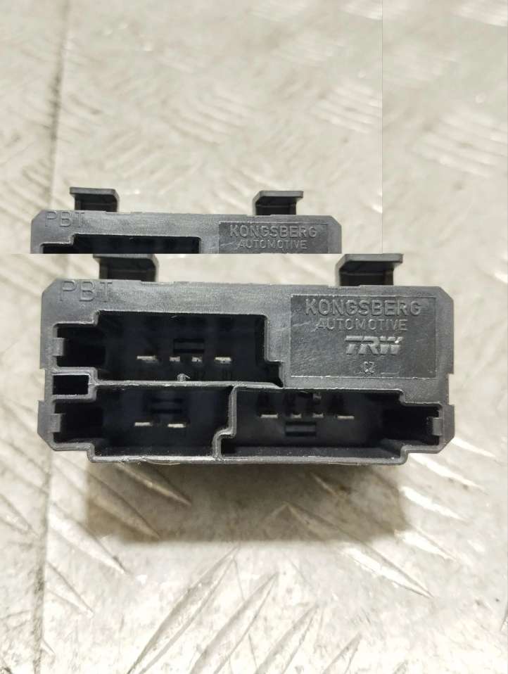 Tesla Model S (2012 - 2016)  AG126954A Реле обогрева
