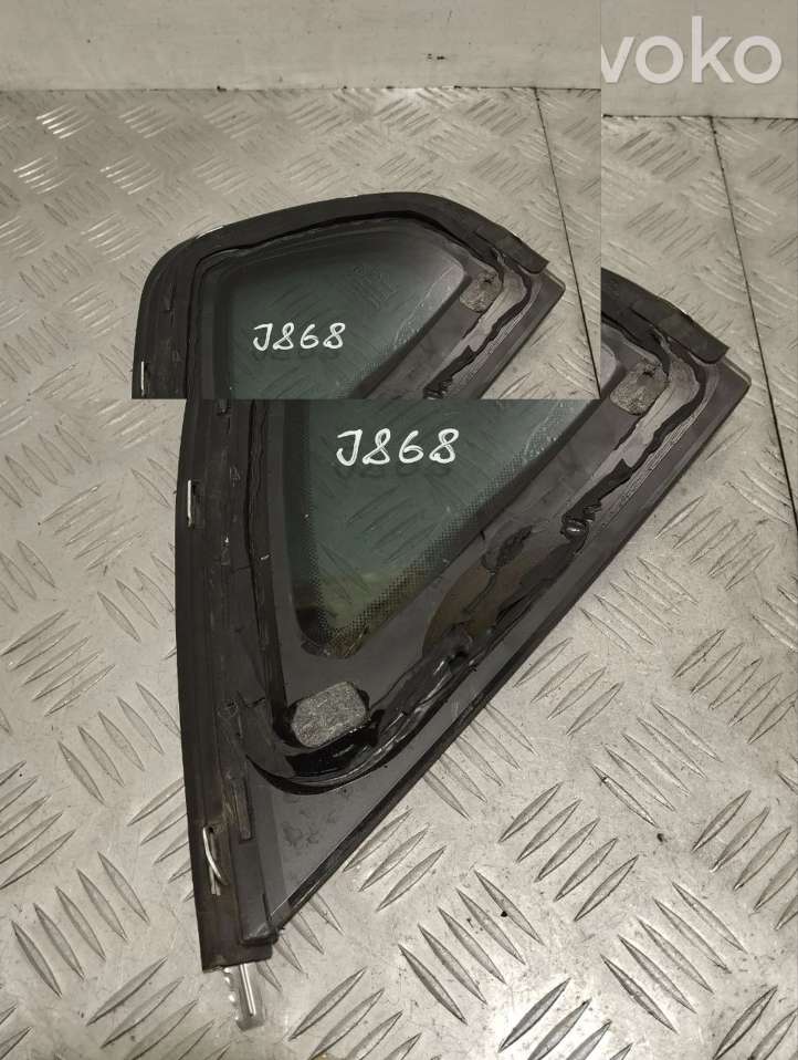Maserati Quattroporte (2012 - 2016)  43R00043 Маленькое стекло 