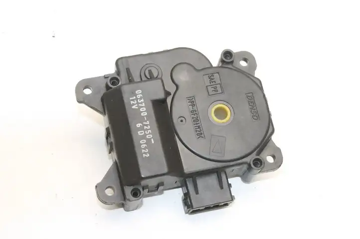 Subaru Legacy (1999 - 2003) 0637007250 Двигатель задвижки потока воздуха — фото 2