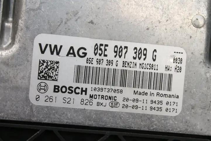 Volkswagen Golf VIII (2019 - ) 05E907309G Блок управления двигателем (ЭБУ) — фото 3