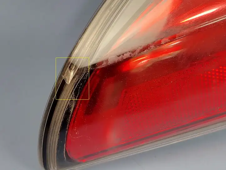 Toyota RAV 4 (XA40) (2012 - 2018) 8156042201 Задний фонарь в кузове — фото 3