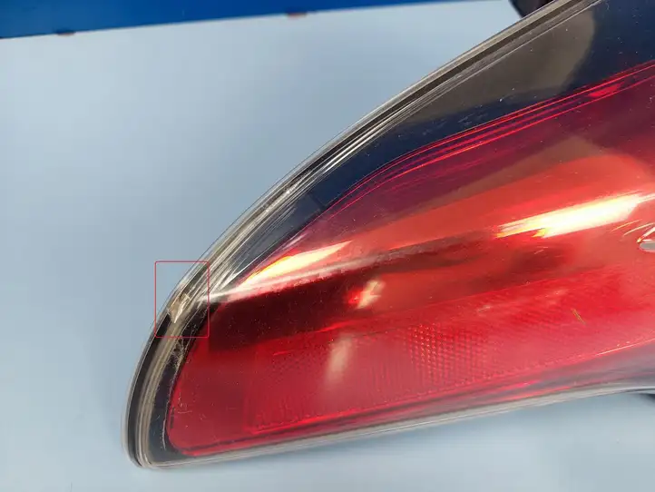 Toyota RAV 4 (XA40) (2012 - 2018) 8156042201 Задний фонарь в кузове — фото 5