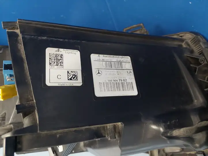 Mercedes-Benz GLE W166/C292 (2015 - 2019) A1669067902 Передняя фара — фото 11