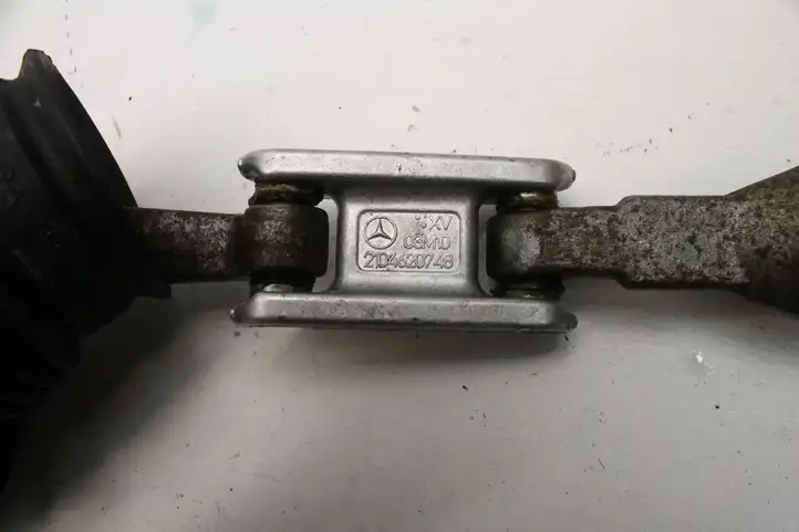 Mercedes-Benz SLK R171 (2005 - 2011) 2104620748 Кардан рулевого вала — фото 4