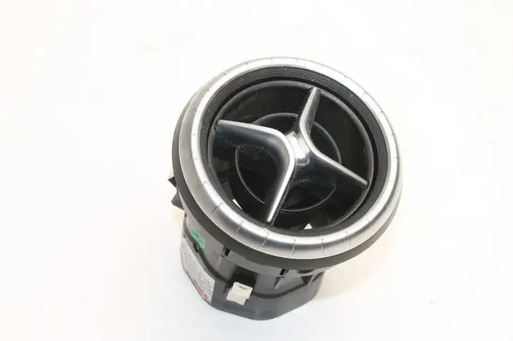 Mercedes-Benz CLA C117,X117,W117 (2013 - 2019) A1178300354 Воздушная решетка панели — фото 1