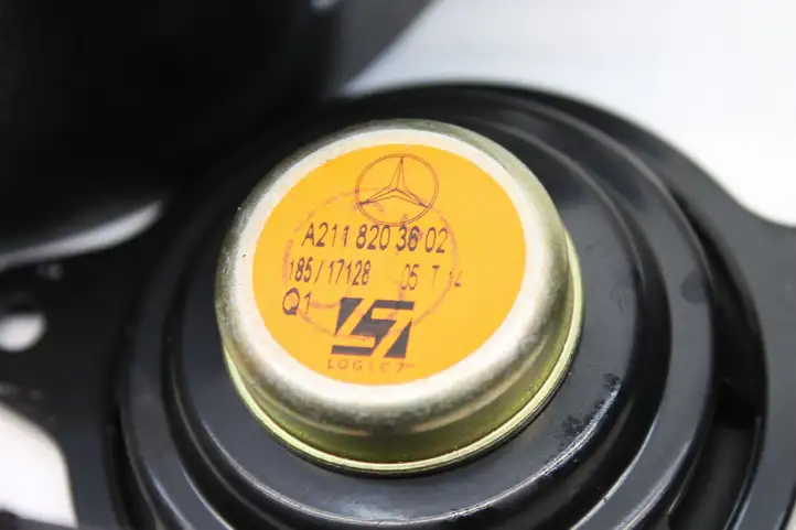 Mercedes-Benz CLS C219 (2003 - 2011) A2198200102 Комплект аудиосистемы — фото 5