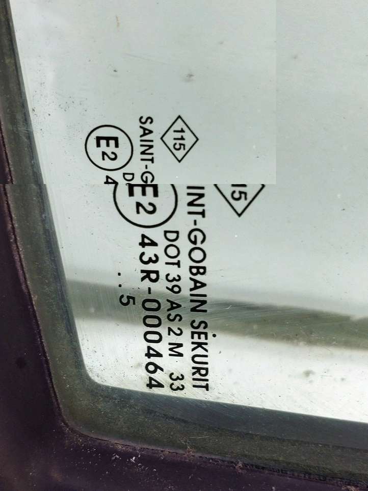 Renault Master II (2004 - 2010)  43R000464 Маленькое стекло 
