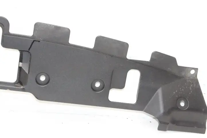 Nissan 370Z (2014 - ) Верхняя панель радиатора — фото 6
