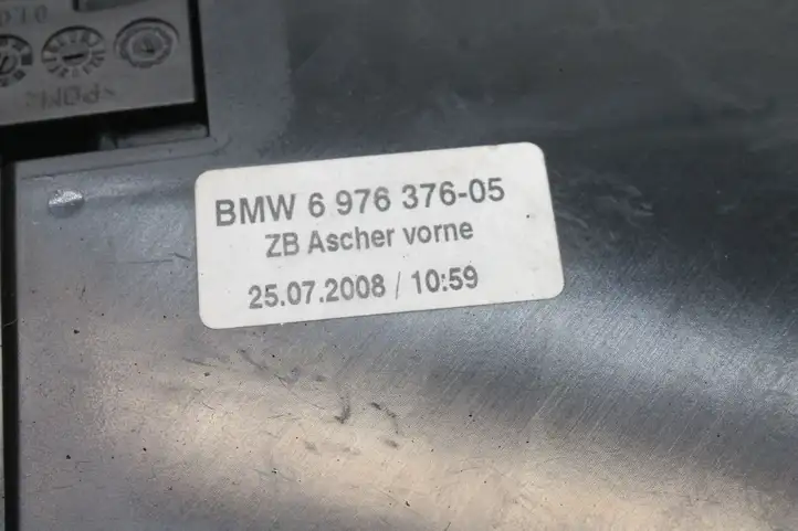 BMW 5 E60 E61 (2004 - 2010) 6976376 Передняя пепельница — фото 7