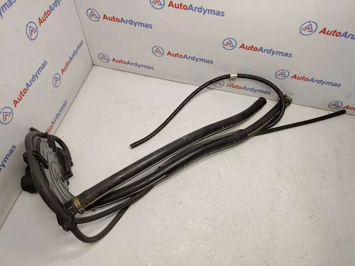 BMW 3 E90 E91 (2005 - 2012)  7210564 Трубка для заливки жидкости AdBlue