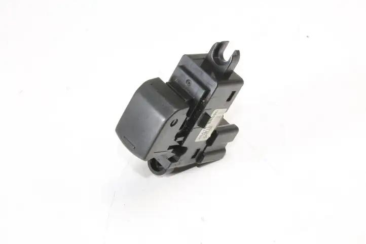 Nissan Qashqai (2010 - 2013) 25411BR00A Кнопка фаркопа в багажнике — фото 1