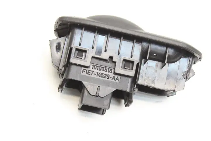 Ford Focus Grand C-MAX (2010 - 2019) F1ET14529AA Кнопка фаркопа в багажнике — фото 5