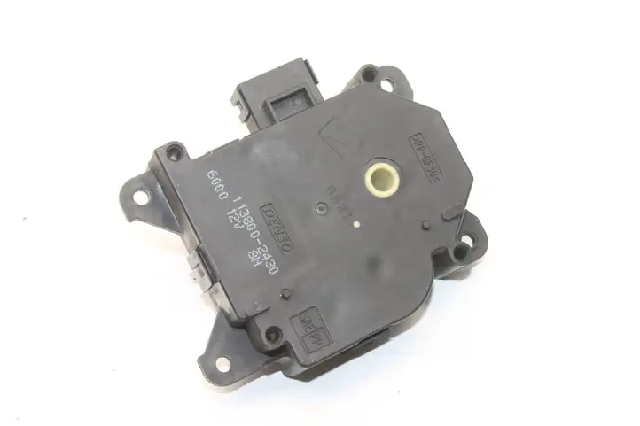 Honda Insight (2009 - 2011) 1138002430 Двигатель задвижки потока воздуха — фото 1
