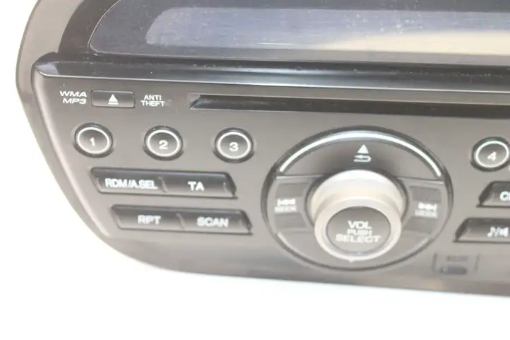 Honda Insight (2009 - 2011) 39100TM8E02 Магнитола / мультимедийная система — фото 3