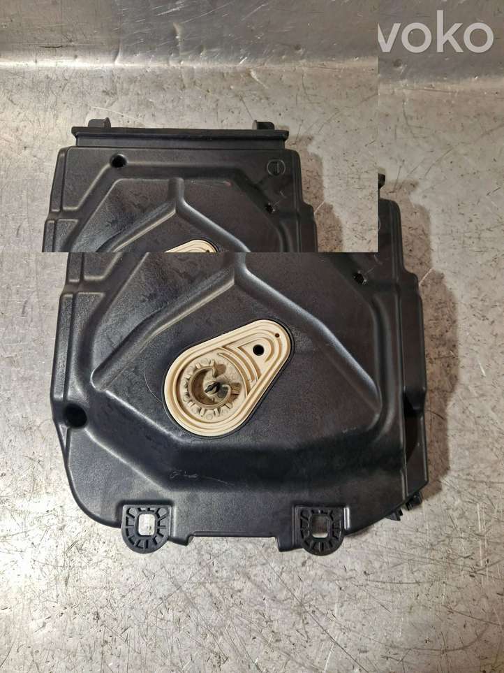 BMW 6 F12 F13 (2010 - 2018)  9169687 Сабвуферная решетка