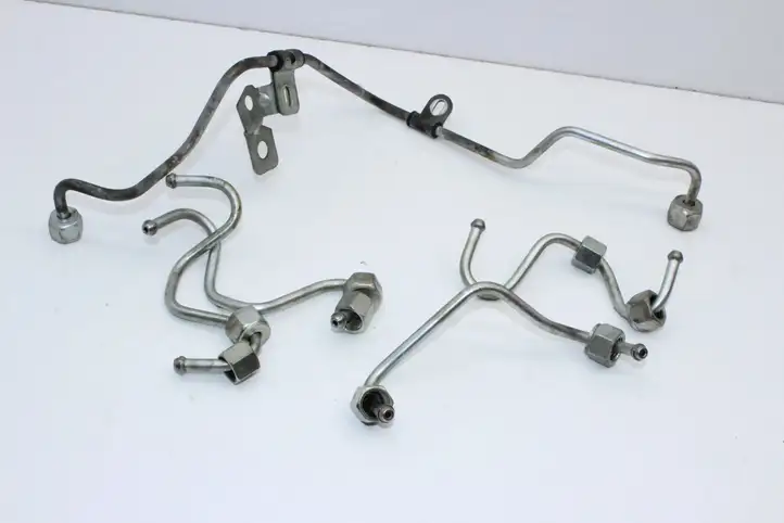 Nissan X-Trail T31 (2007 - 2014) Трубка топливной системы — фото 1