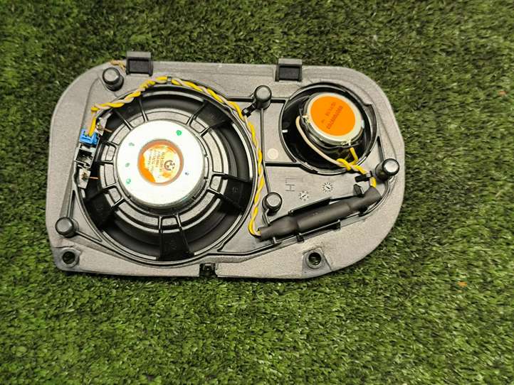BMW 5 F10 F11 (2009 - 2016)  9239147 Потолочный динамик