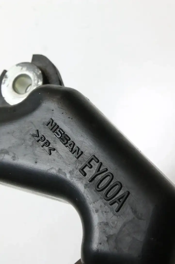 Nissan 370Z (2008 - 2014) EY00A Трубка подачи воздуха — фото 3