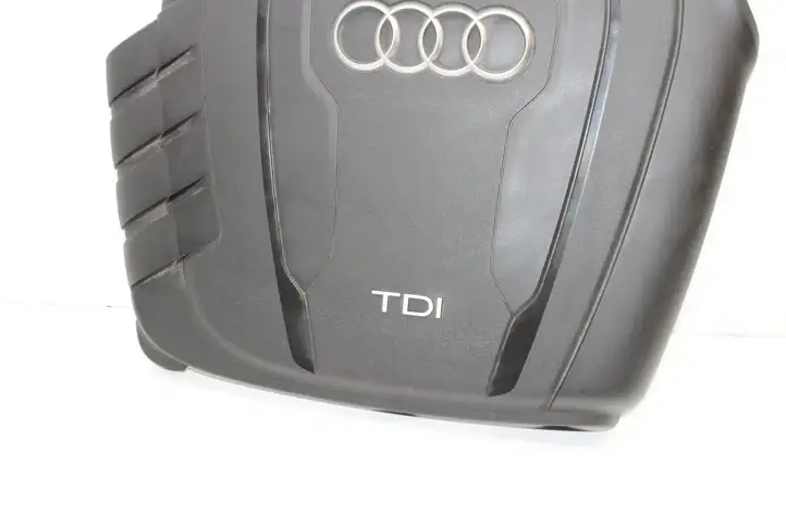 Audi A5 8T 8F (2011 - 2016) 03L103925AB Крышка двигателя декоративная — фото 4