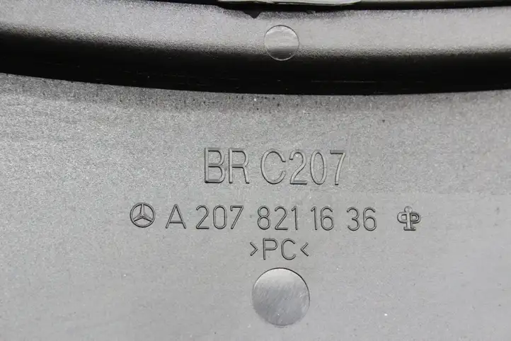 Mercedes-Benz C W204 (2007 - 2014) A2078211636 Прочие детали салона — фото 4