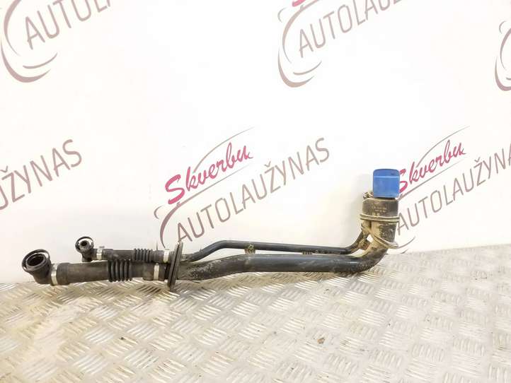 Audi A8 (2013 - 2017)  4H0131963B Трубка для заливки жидкости AdBlue